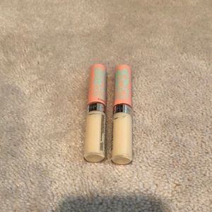 Baby Lips Moisturizing Lip Gloss